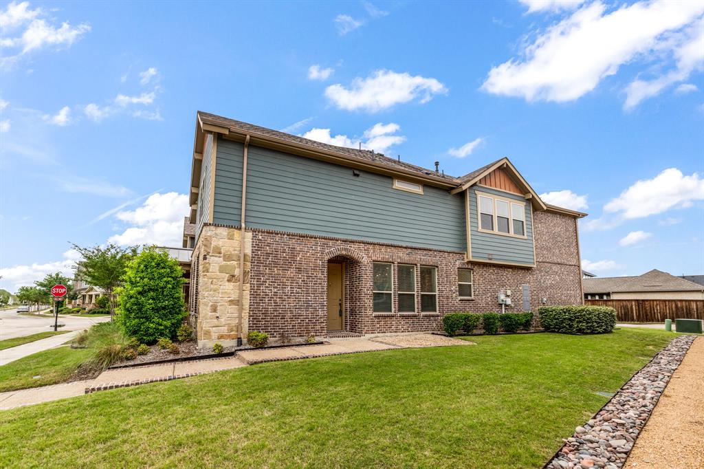 4611 Smokey Quartz Lane
