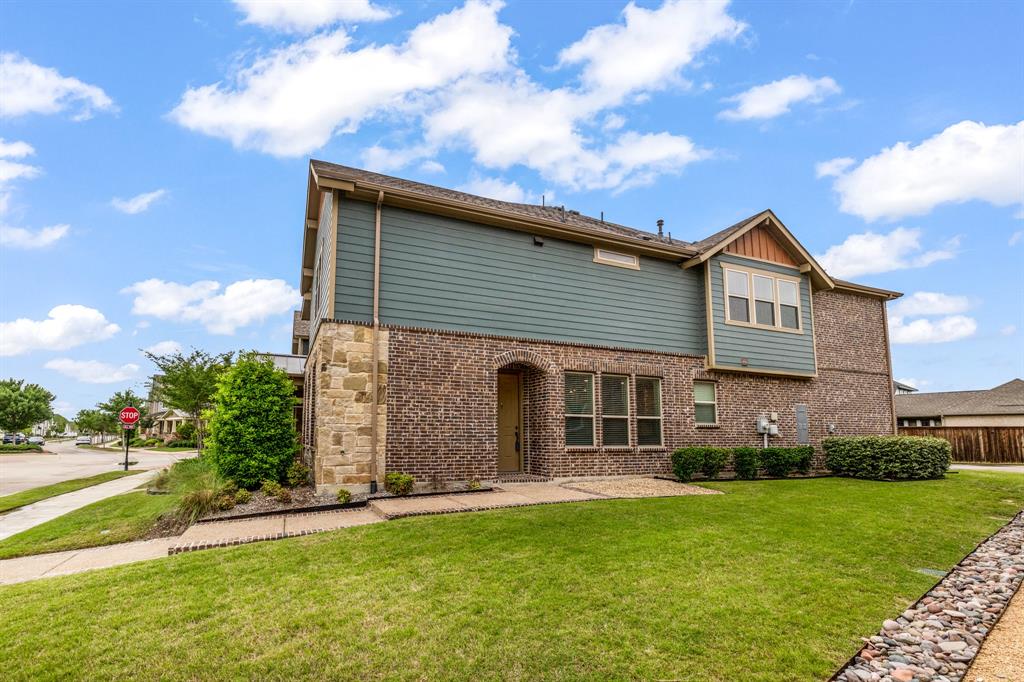 4611 Smokey Quartz Lane