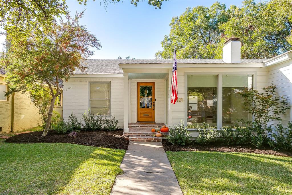 2121 Weatherbee Street