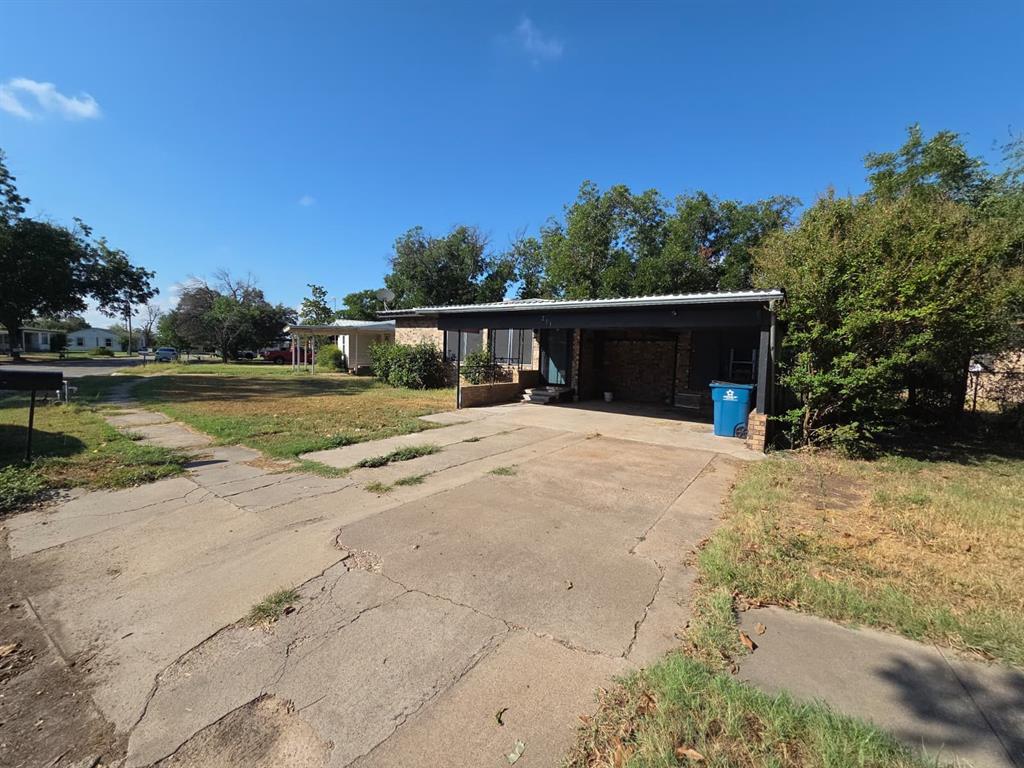 211 Paloma Street