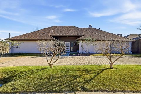 7736 Lone Moor Circle Dallas TX 75248