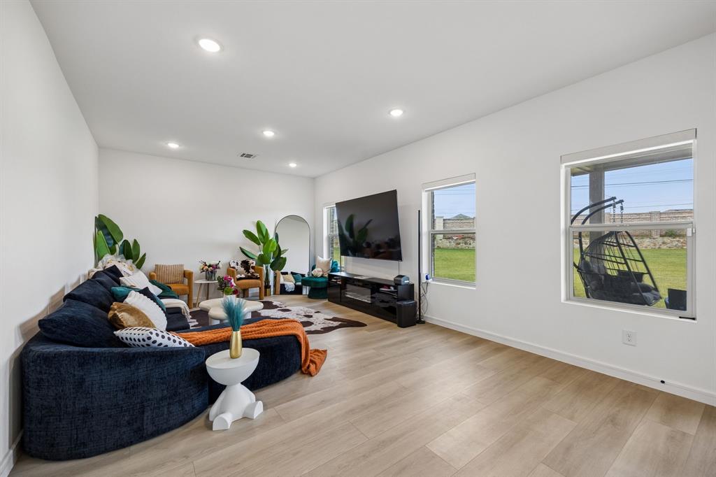 2616 Huron Drive