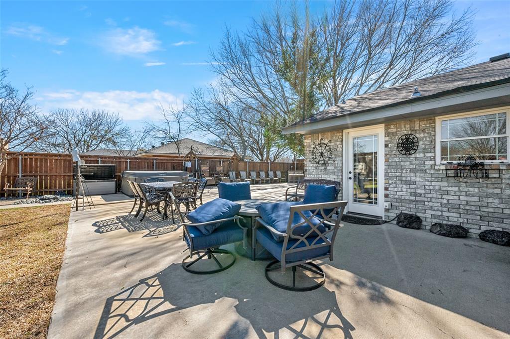 Red Oak, Texas 75154, United States, 3 Bedrooms Bedrooms, ,2 BathroomsBathrooms,Residential,Pending,83350