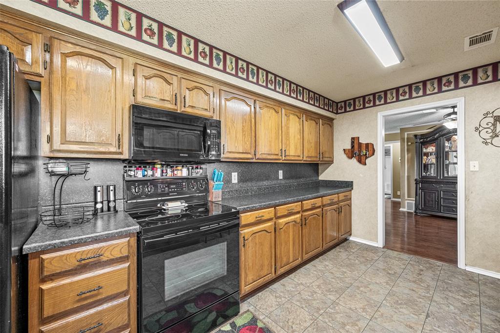 Red Oak, Texas 75154, United States, 3 Bedrooms Bedrooms, ,2 BathroomsBathrooms,Residential,Pending,83350