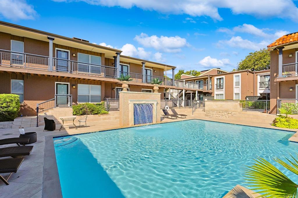 5916 Sandhurst Lane 226