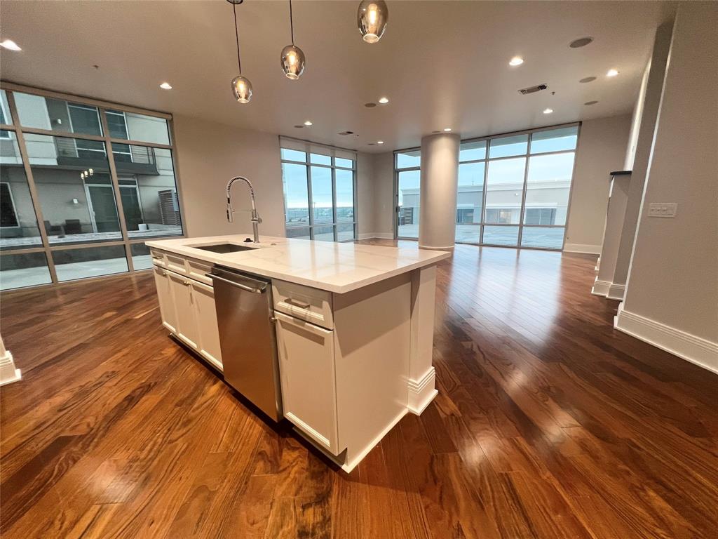 8066 Park Lane 601