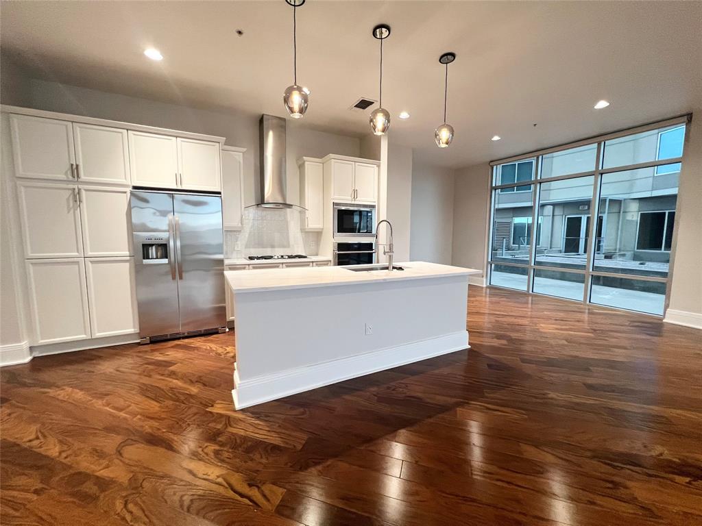 8066 Park Lane 601