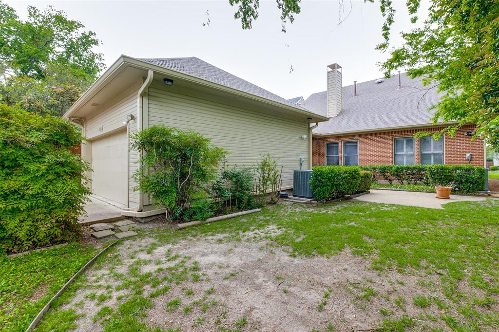 Summitt Lawn - Residential