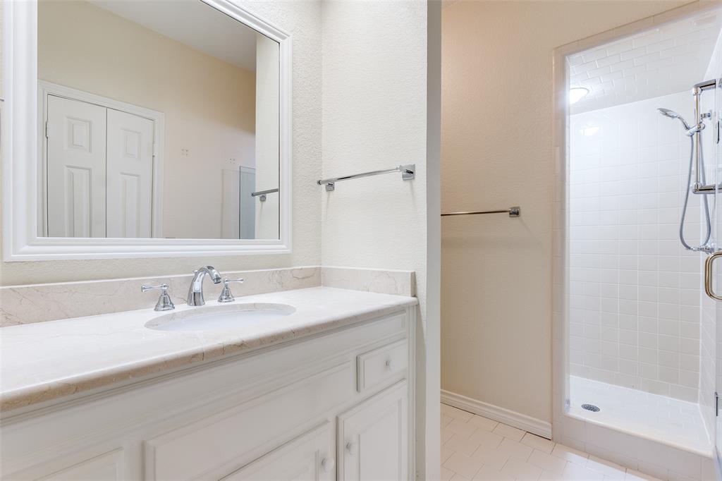 Summitt Lawn - Residential