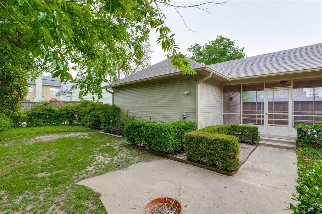 Summitt Lawn - Residential