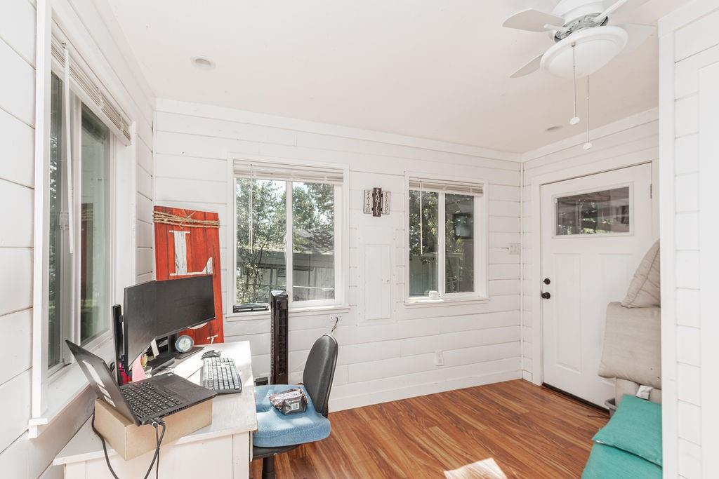 Isle View Sec 01 - Residential