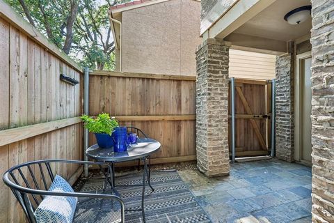 Tiny photo for 5200 Martel Avenue #24B, Dallas, TX 75206 (MLS # 21341348)