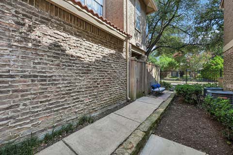 Tiny photo for 5200 Martel Avenue #24B, Dallas, TX 75206 (MLS # 21341348)
