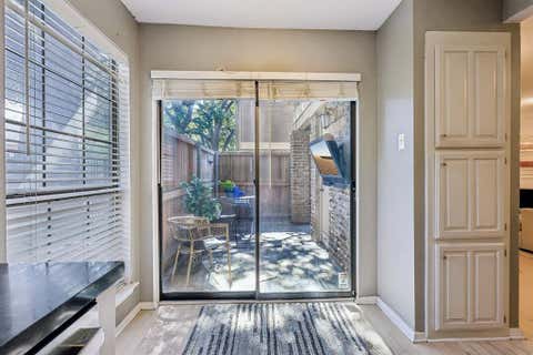 Tiny photo for 5200 Martel Avenue #24B, Dallas, TX 75206 (MLS # 21341348)