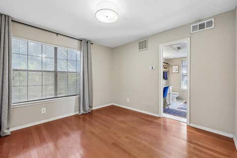 Tiny photo for 5200 Martel Avenue #24B, Dallas, TX 75206 (MLS # 21341348)