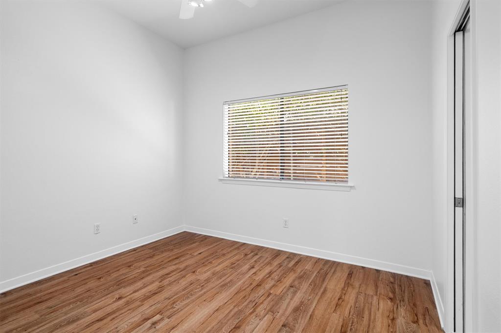 Holland Ave Condo 4031 - Residential