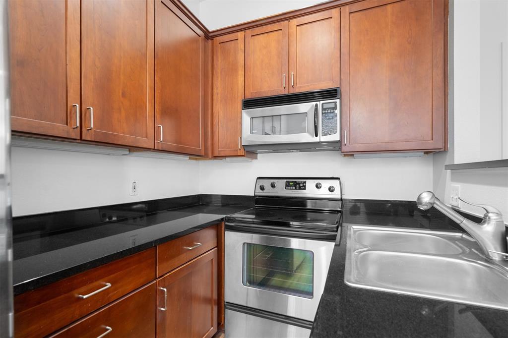 Holland Ave Condo 4031 - Residential