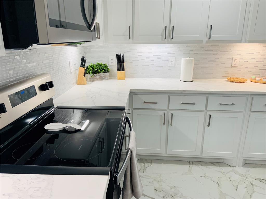 Wallis Furman Add - Residential Lease