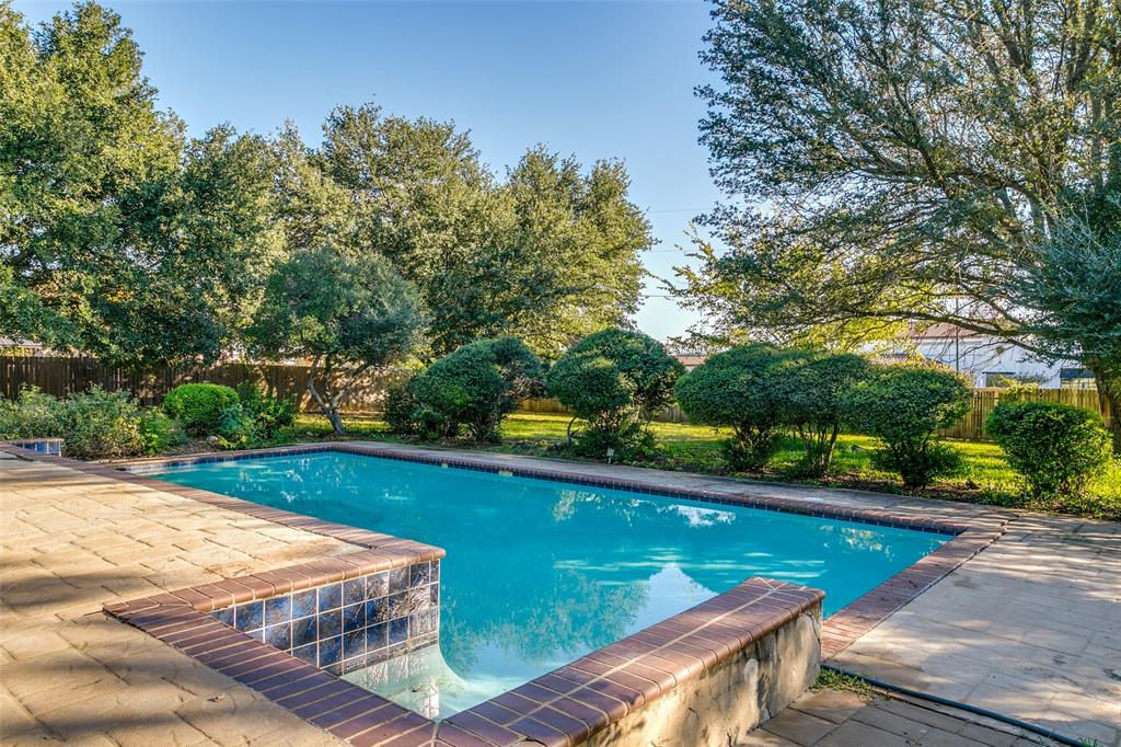 1920 Pearson Crossing