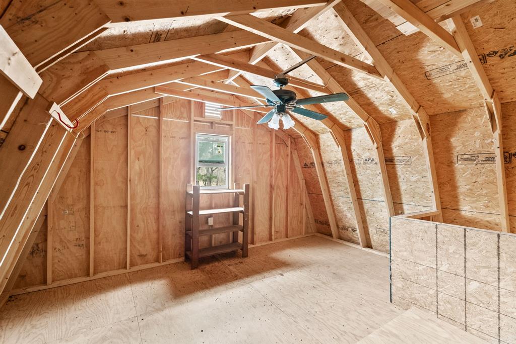 MINEOLA - Residential