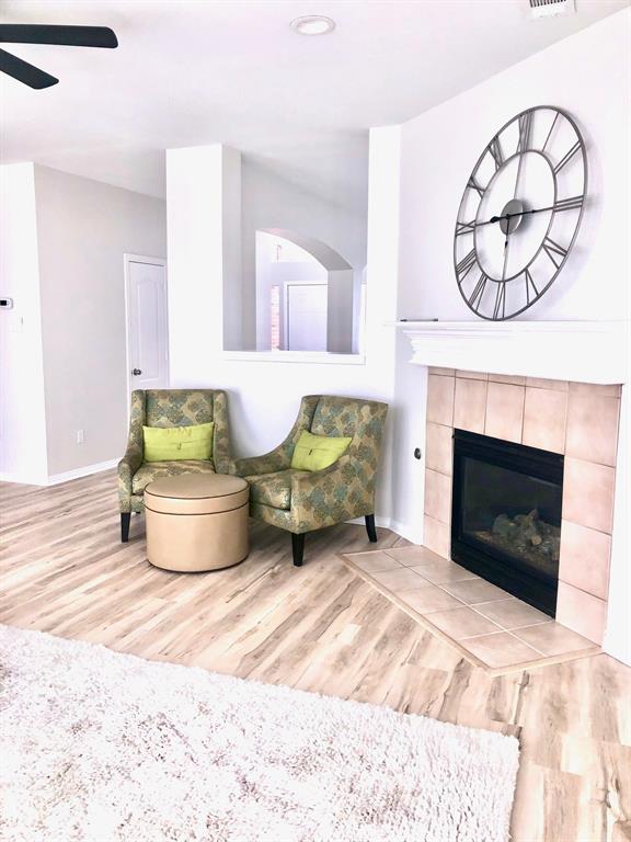 Fossil Park Add - Residential Lease