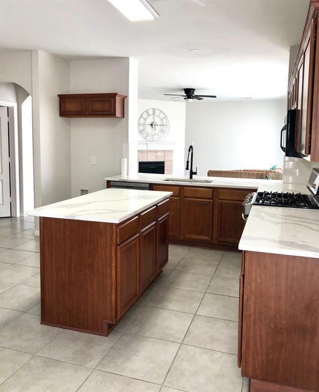 Fossil Park Add - Residential Lease