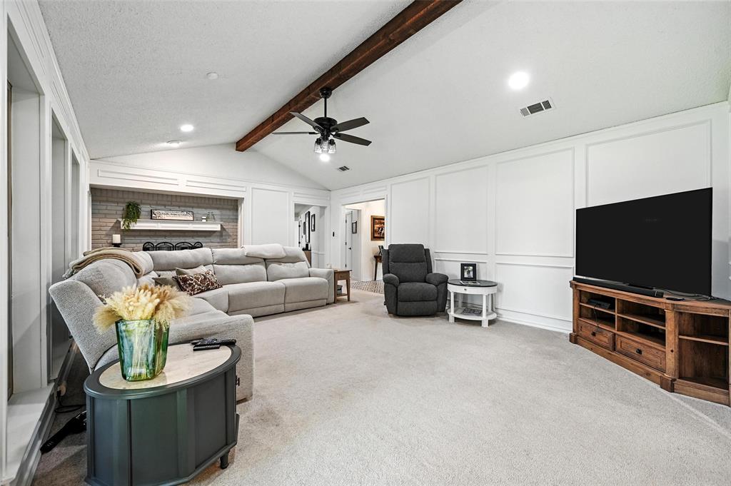 1112 Meadow Crest Lane