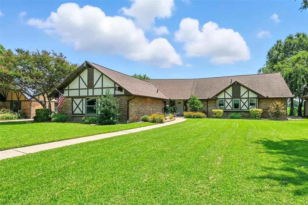 1112 Meadow Crest Lane