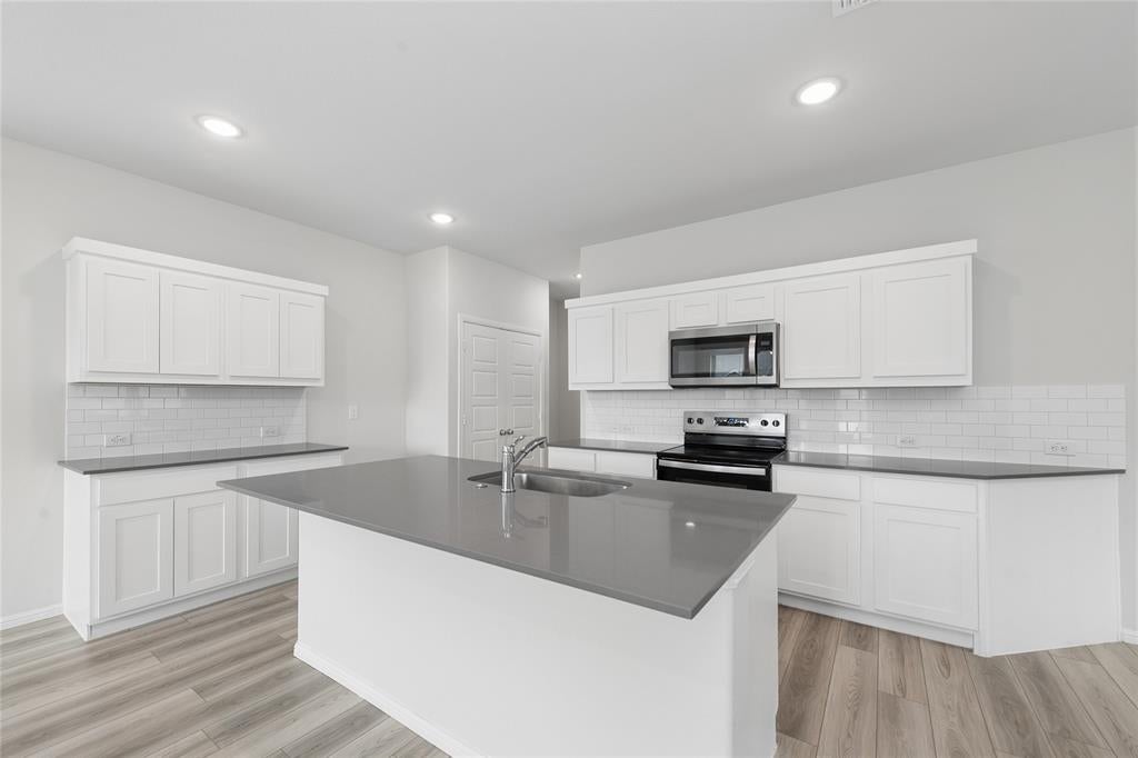320 Leopold Trail