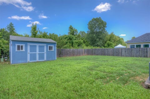 Tiny photo for 340 Avondale Lane, Bossier City, LA 71112 (MLS # 21396455)