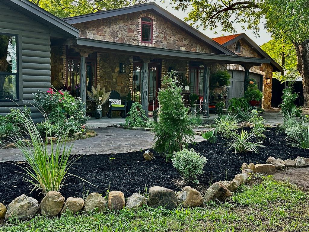 4000 Pecan Lane