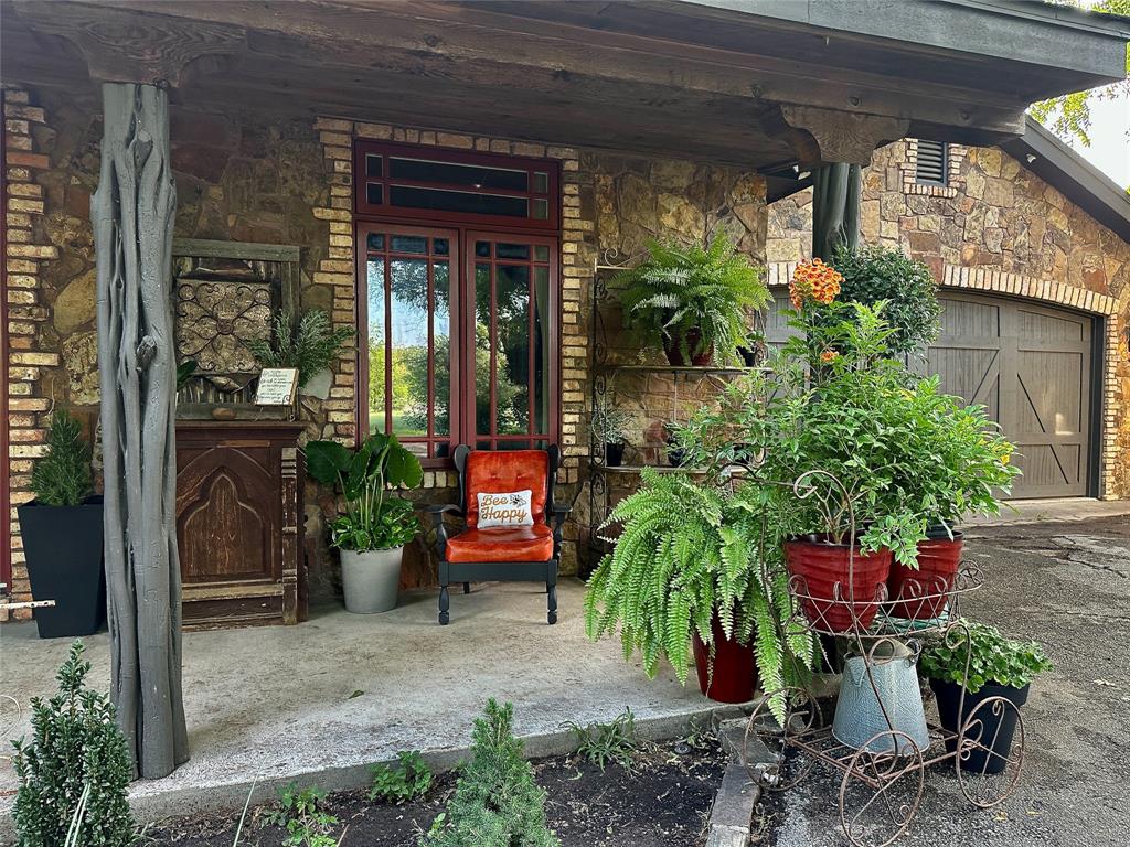 4000 Pecan Lane
