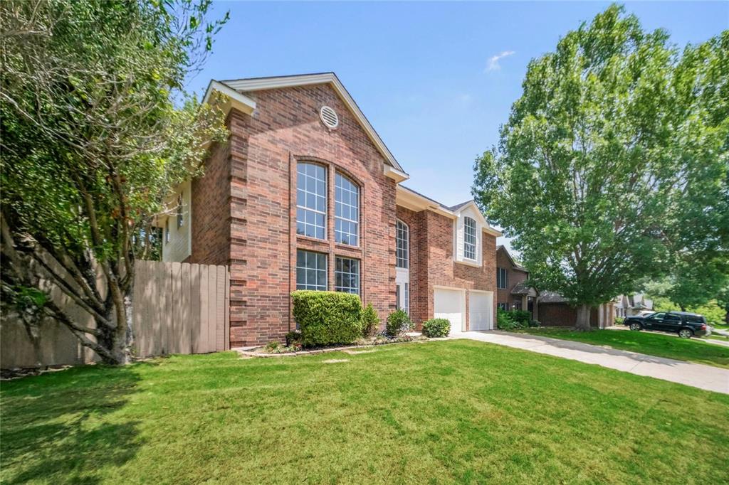 1100 Hyde Park Drive