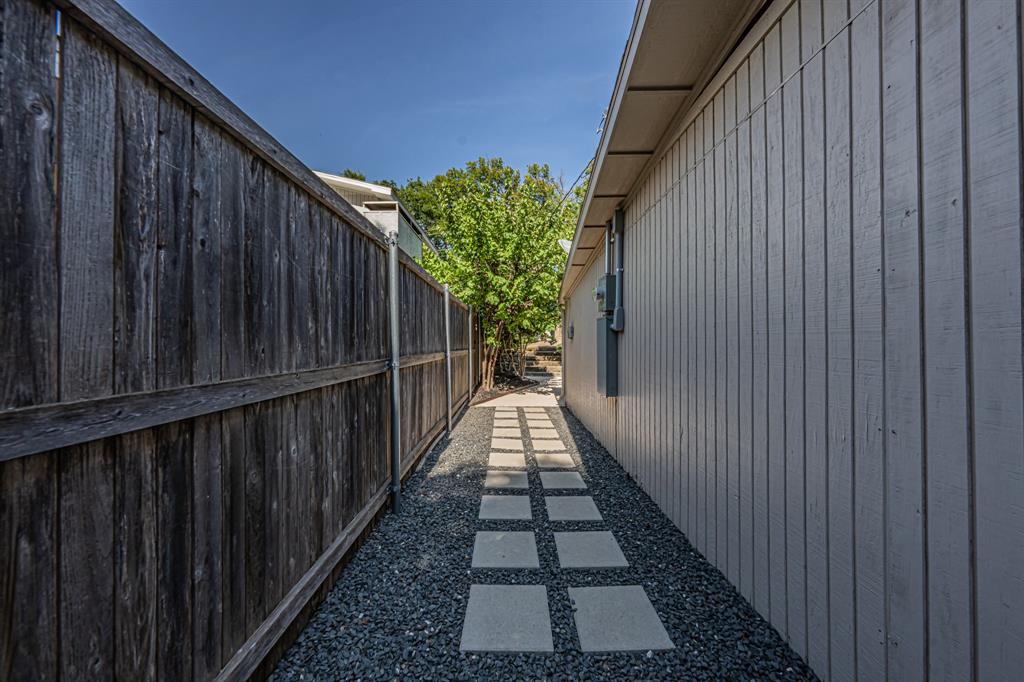 1034 Tipperary Drive