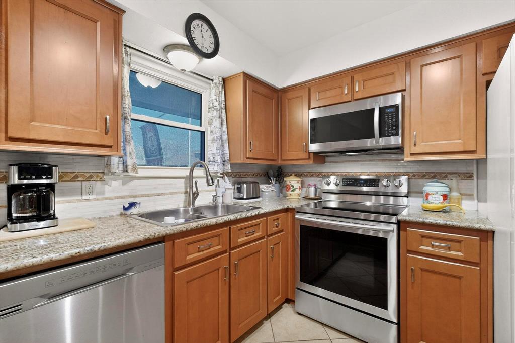 Hulen Meadow Add - Residential