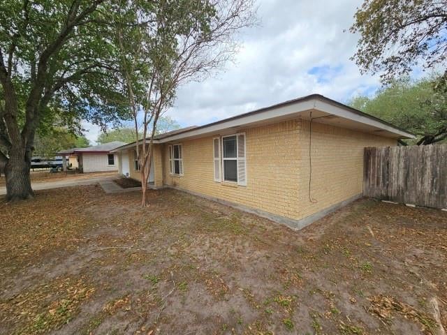 1413 Las Palmas Circle