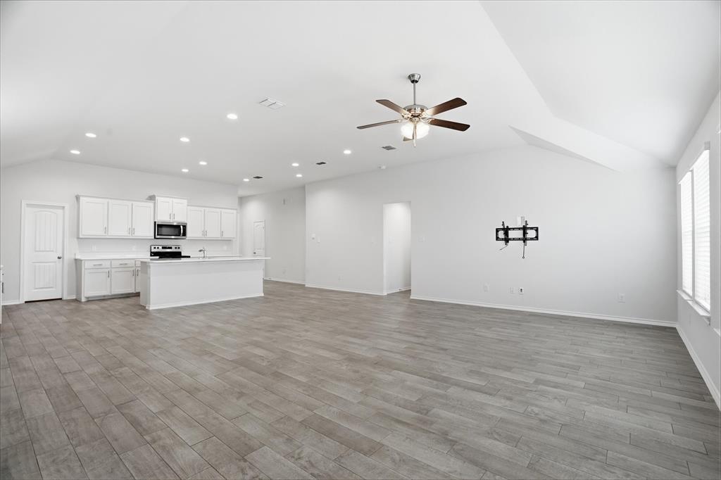 COVENTRY EAST - Residential