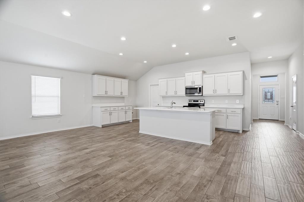 COVENTRY EAST - Residential