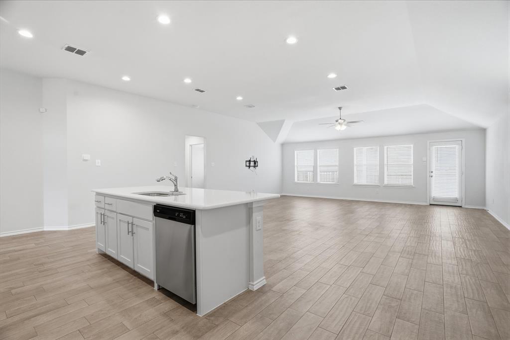 COVENTRY EAST - Residential