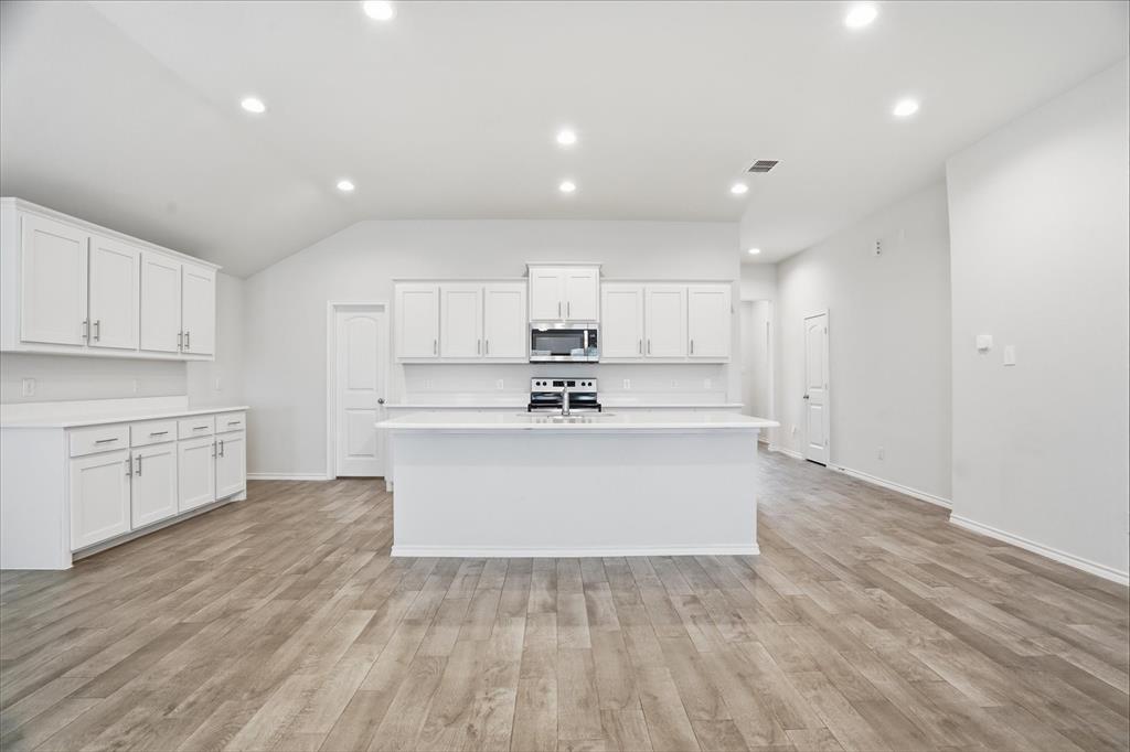 COVENTRY EAST - Residential