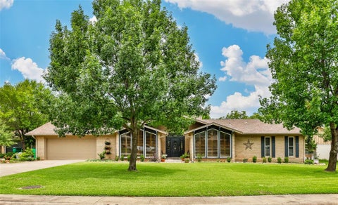 Photo of 1904 Tulane Avenue, Gainesville, TX 76240 (MLS # 21311903)