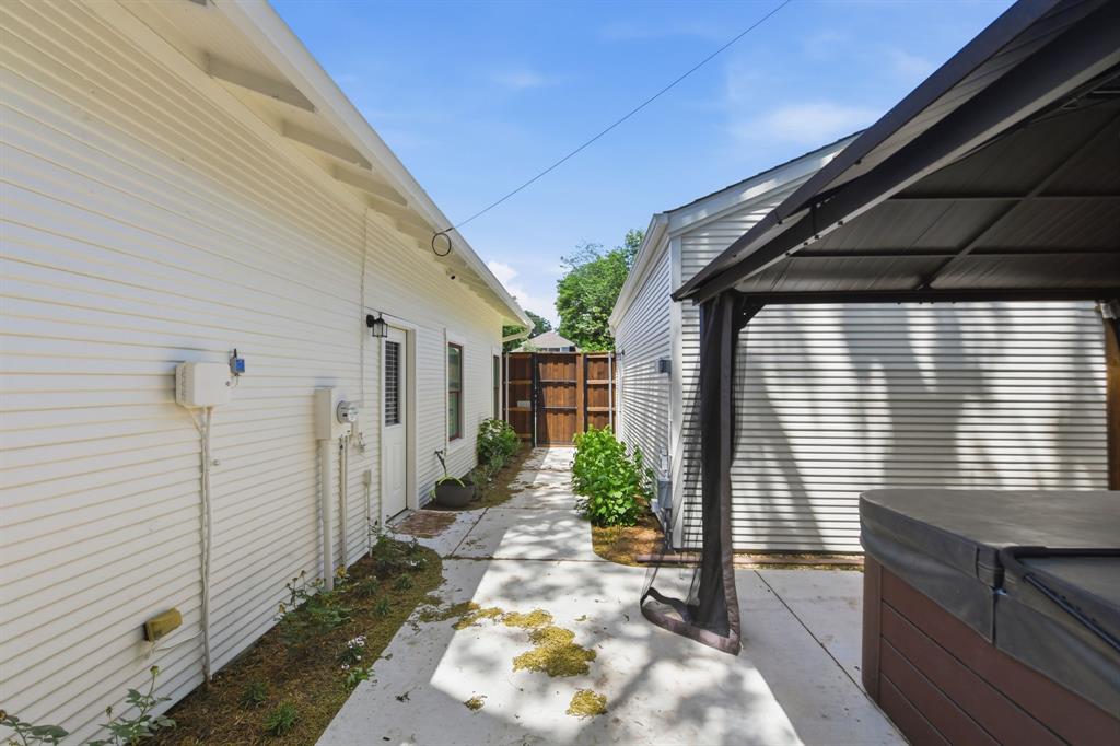 Lawn Place Add - Residential