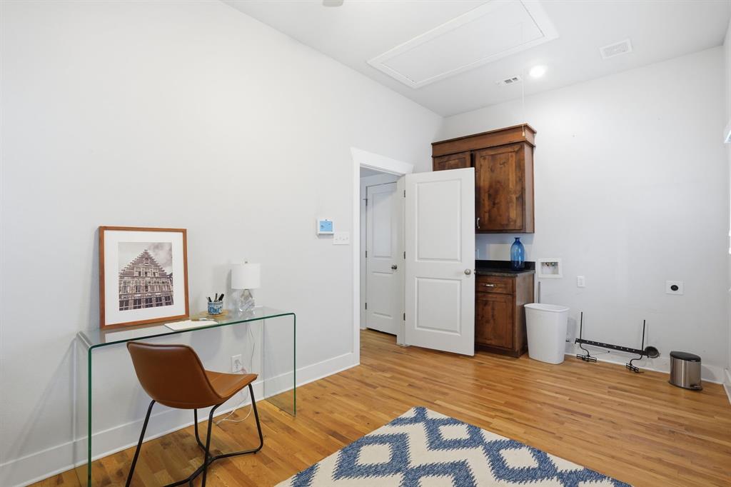 Lawn Place Add - Residential