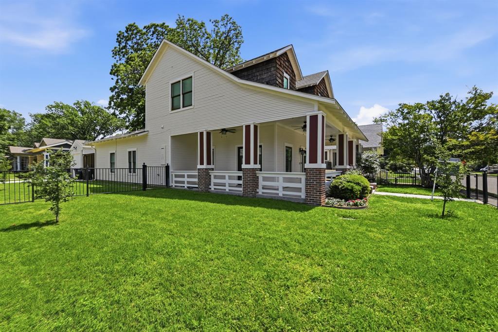Lawn Place Add - Residential