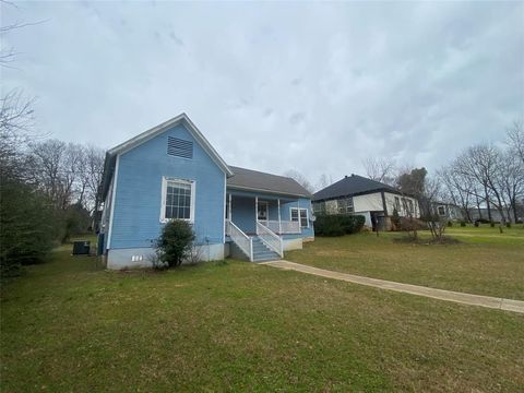 401 E Wright Street Marshall TX 75670