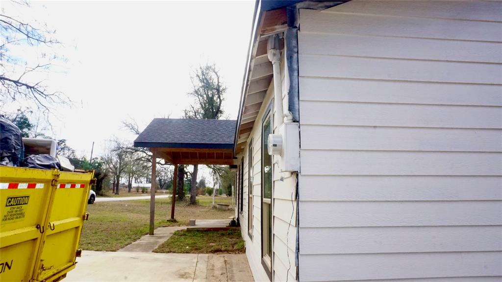 COUNTRY ESTATES - Residential