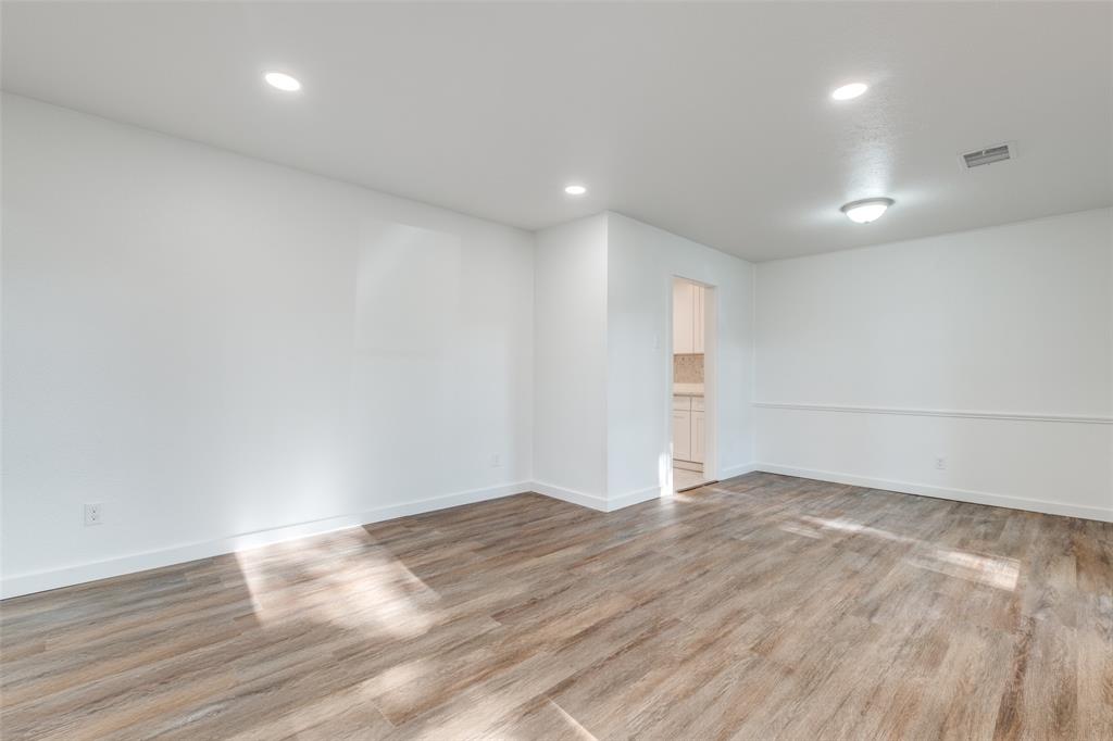 White Rock Village 01 - Residential