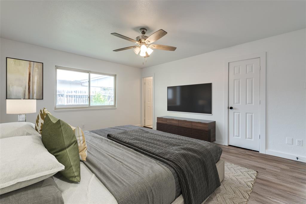 White Rock Village 01 - Residential