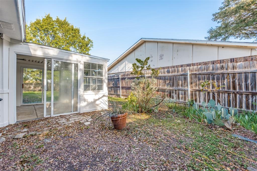 White Rock Village 01 - Residential