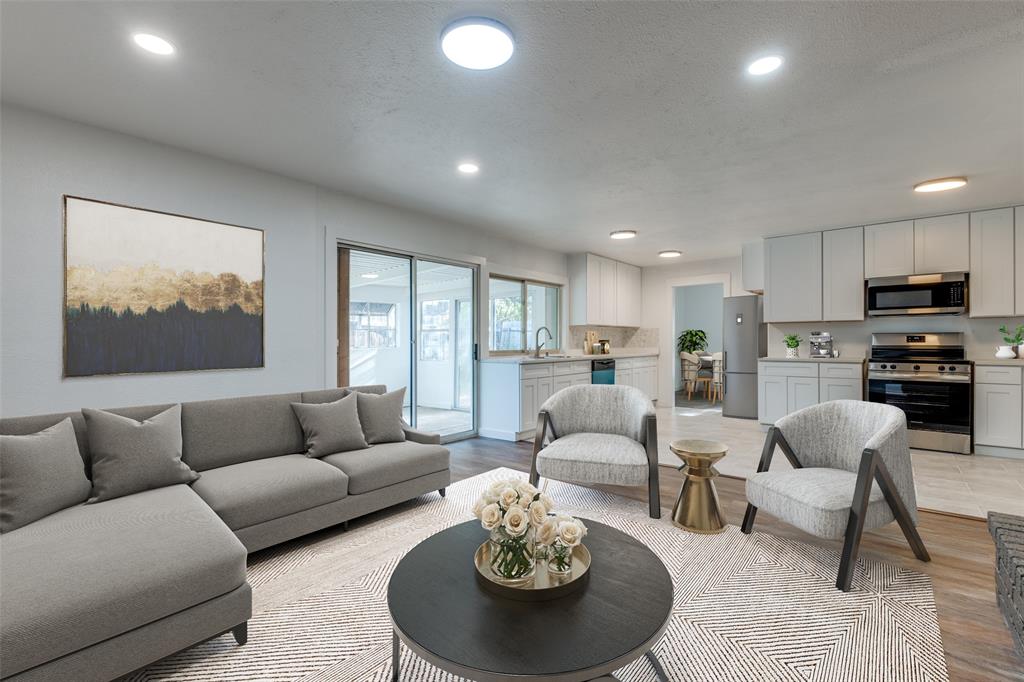 White Rock Village 01 - Residential